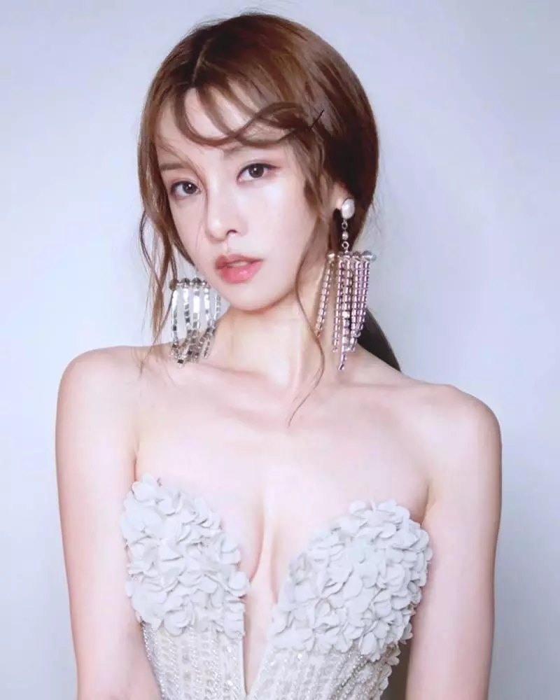 大馬鋼琴女神爆童年慘痛經歷!家人竟然狠心把她打到豬頭餅!