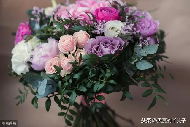 趣味測試:選擇你喜歡的一束花,測你在異性眼中的地位
