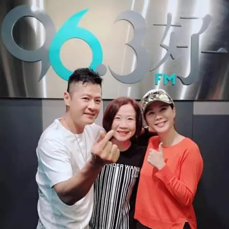 新加坡電視阿哥李南星接戲 不接吻 不跳舞 !