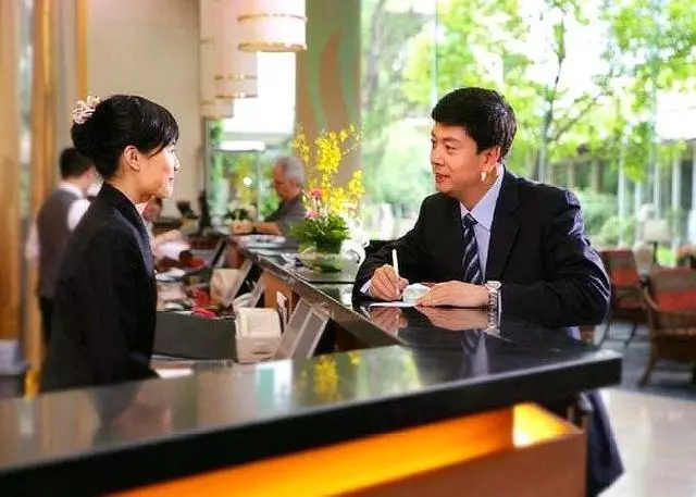 外出旅遊入住酒店,這幾樣東西最好別離身!前台小妹不小心說漏嘴