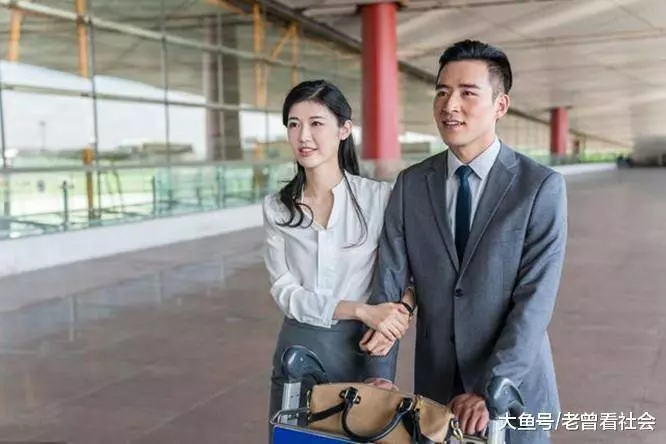 帶男友回家, 父親打我一巴掌讓我滾, 深夜收到一條信息我傻了