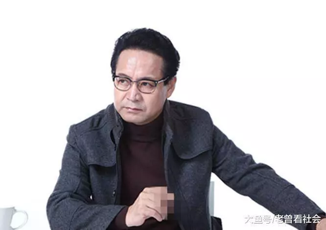 帶男友回家, 父親打我一巴掌讓我滾, 深夜收到一條信息我傻了