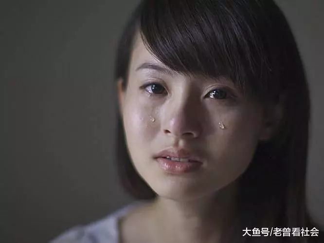 帶男友回家, 父親打我一巴掌讓我滾, 深夜收到一條信息我傻了