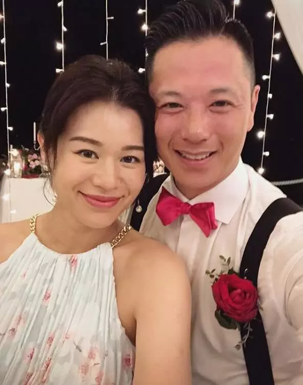 胡杏兒帶愛子聚餐,李奕霆寶寶圓嘟嘟臉很可愛,長得越來越像爸爸