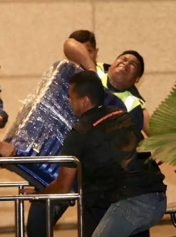 7億財物遭申請充公後!納吉大力轟警方!反遭網民神回很打臉