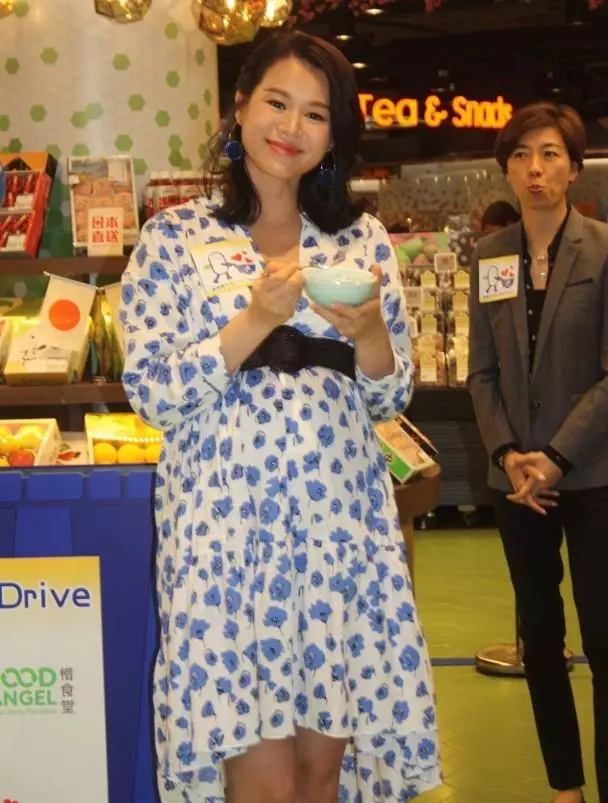 挺巨肚出席活動惹關注!40歲TVB視後預產期將至:六月份全面停工