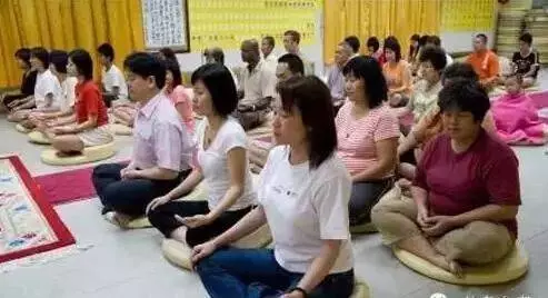 每天這樣坐20分鐘,打通全身經絡,增加血液迴圈,肩膀也不疼了