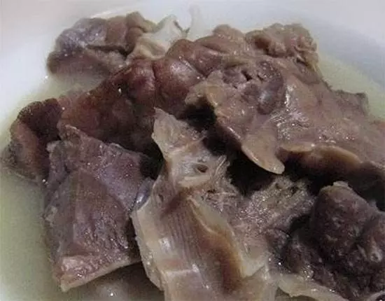 雞身上最髒的器官,家裡有的趕緊扔掉,再好吃也要忌口,長期吃對身體危害大