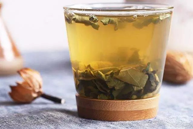 為什麼「中風」越來越多?醫生奉勸:3種食物別吃,會「加速」血管堵塞,再喜歡也要忌口