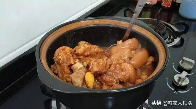 豬腳這一做法實在太好吃了,簡單易學,咸香味美,出鍋看到都想吃