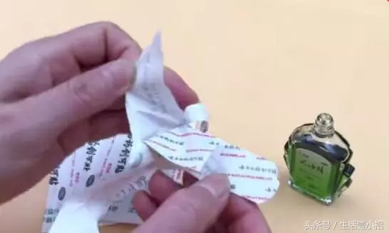 電風扇上貼幾個OK繃太實用,活了30年才知道,學會受用一輩子