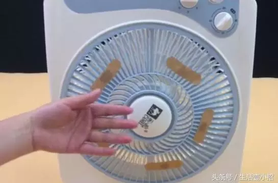 電風扇上貼幾個OK繃太實用,活了30年才知道,學會受用一輩子