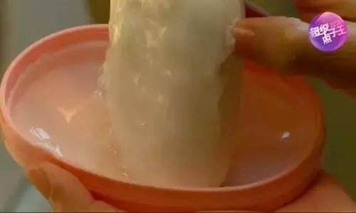 水果網套不要扔了,放在衛生間,作用超棒!一年省下不少錢!