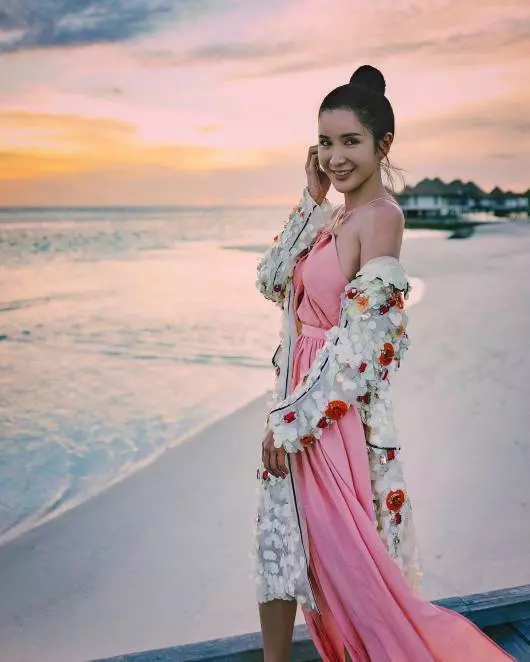 新加坡第一貴婦,千億媳婦徐子淇都比不過她!果然貧窮限制了想像力 !