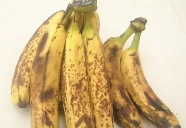 營養專家:每天「1根香蕉+1杯咖啡」,有效降血壓、穩血糖,10天就能看出效果