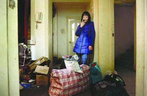 婆婆瞧不起住郊區的我 無意間在客廳聽到母子二人對話 我渾身發抖