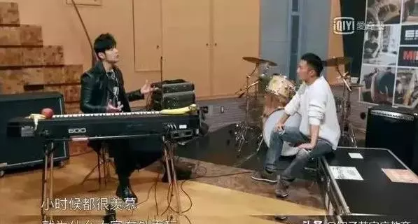 周傑倫被媽媽拿藤條督促:真正有遠見的父母,不光知道「逼迫」孩子的重要性,還得學會如何逼才能立竿見影