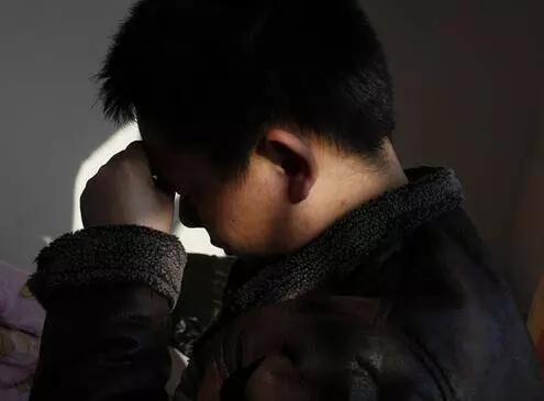 大姑姐一向來看不起我父親 我女兒滿月 大姑姐搶去我父親給的紅包 她臉都綠了