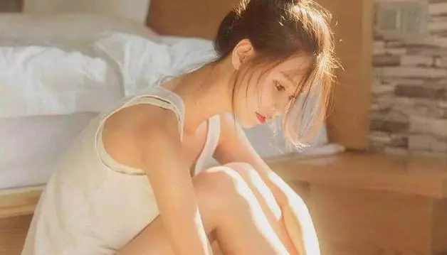 小叔新婚家婆叫我騰婚房,半夜老公來電話,我悄悄把房子賣掉了!