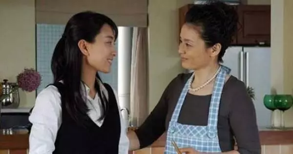 老公離世我贍養家公家婆,小叔的婚禮上他敬我一杯酒後,我愣住了