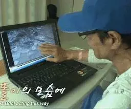 家中火.災爺爺失蹤 狗狗「趴在廢墟中不吃不喝」傻等 感動淚奔