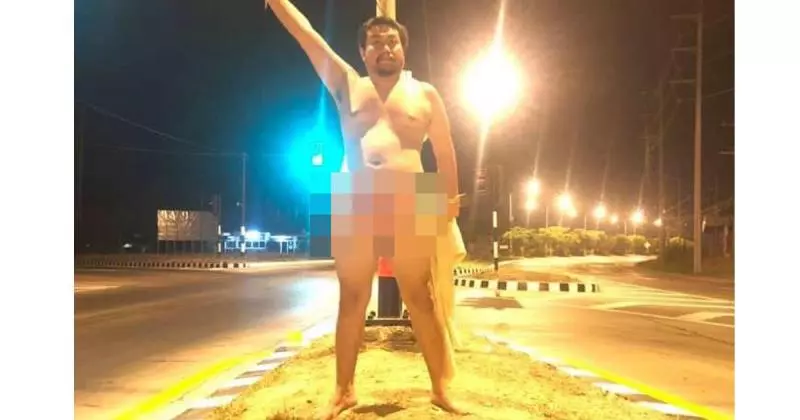 需要咩?◤歐冠◢利物浦逆轉,我脫! 泰男兌現諾言紅綠燈「」裸奔「」