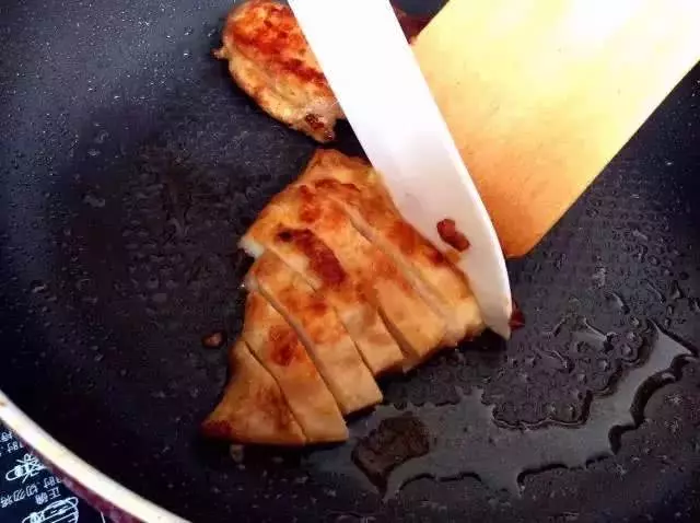 蒜香椒鹽雞排×玉子燒便當,辦公室秀飯神器