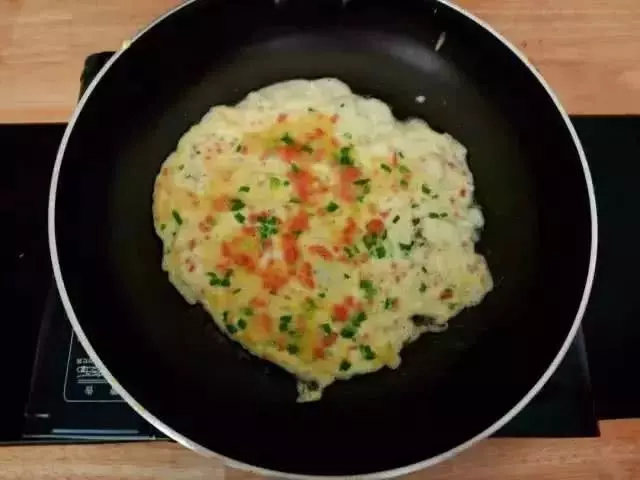 蒜香椒鹽雞排×玉子燒便當,辦公室秀飯神器