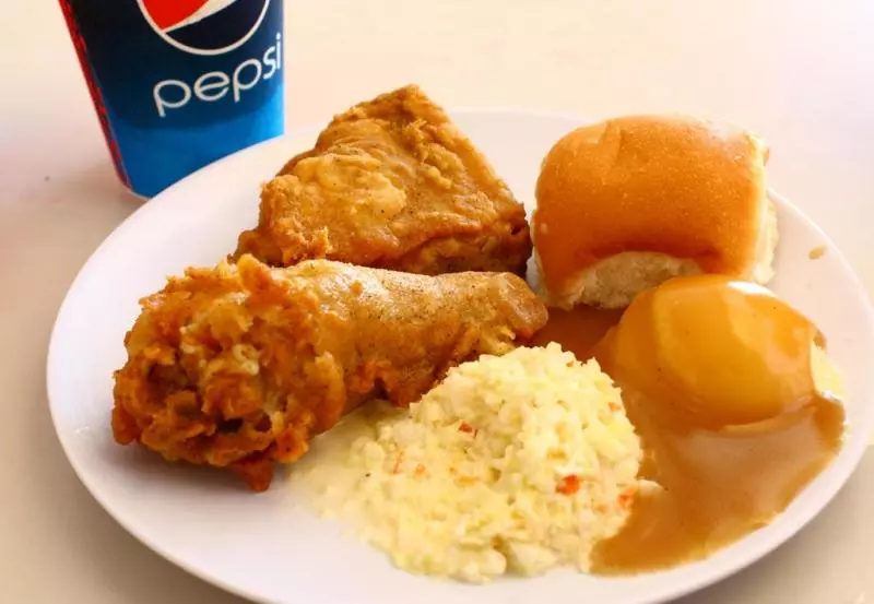 KFC也有自助點餐機了!以後再也不用排隊點餐了!
