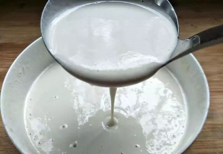 阿嬤叫我一招做涼皮,不用洗也不用蒸,既簡單又美味,一上桌就被家人吃光光