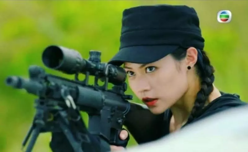 【已經入行8年!】《鐵探》冷血女狙擊手曾是『武術冠軍』!曾經當過『她們』的替身!