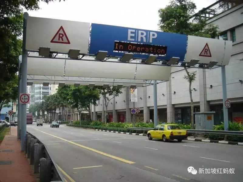 在車內和乘客吵架將視頻上網,新加坡私召車司機被政府警告