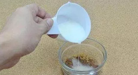 教你一個去皺紋方法,很多大姐都在用