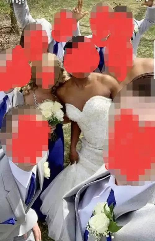 兒子大婚 火辣阿媽這樣穿 遭網民公審