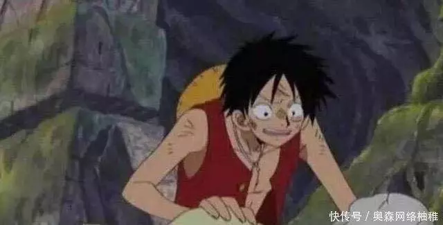 海賊王這四個鏡頭中, 路飛絕對是故意的, 娜美表示很吃虧