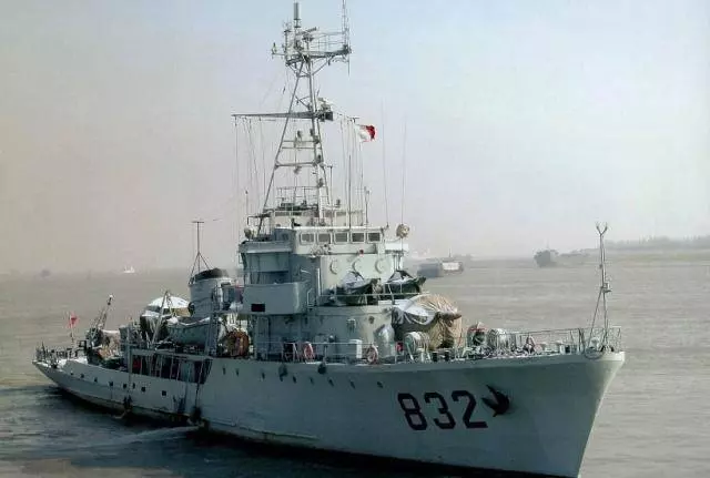 中國這一小船隻,所有軍艦見了都要鳴笛敬禮,遼寧艦也沒有例外