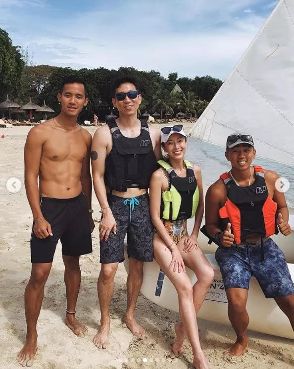 隋棠絲婚之旅 解放「神級美尻」 TONY哥更「八塊肌全露」網跪:「這真的是三個孩子的爸媽嗎!」