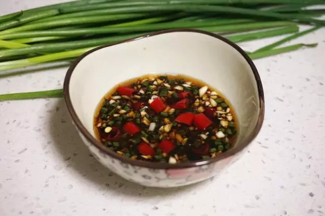 作為茄子控,這六種做法掌握了,一周吃不膩,手把手教你烹制竅門