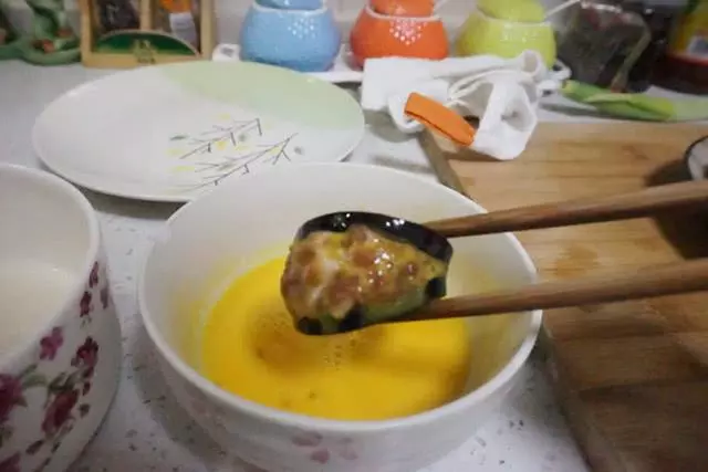 作為茄子控,這六種做法掌握了,一周吃不膩,手把手教你烹制竅門