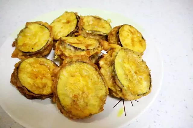 作為茄子控,這六種做法掌握了,一周吃不膩,手把手教你烹制竅門