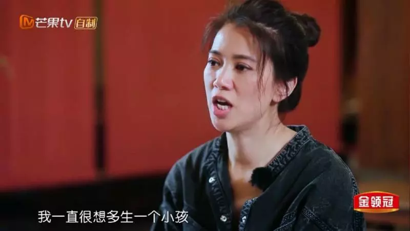 袁詠儀後悔沒有生第二胎,現在也來不及了!Chilam:我去外面找別人生當作是你的!