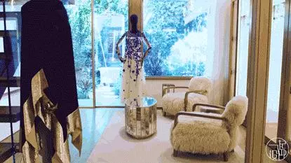 看看這棟售價 6 億的別墅,貧窮限制了你的想像!