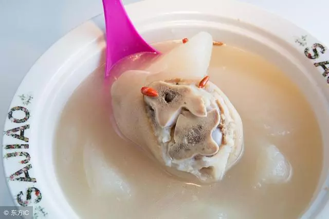 月子裡婆婆做飯給我吃,我沒胃口就說我矯情,我讓她吃她卻說倒掉