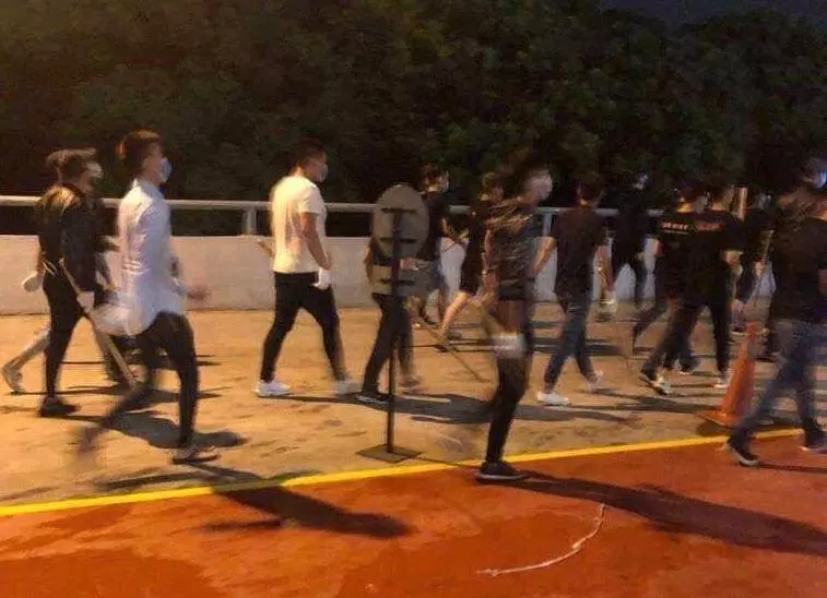黑幫砸KL夜真相曝光了!都是因為「她」!警方出手了!廖順喜大難當頭了!