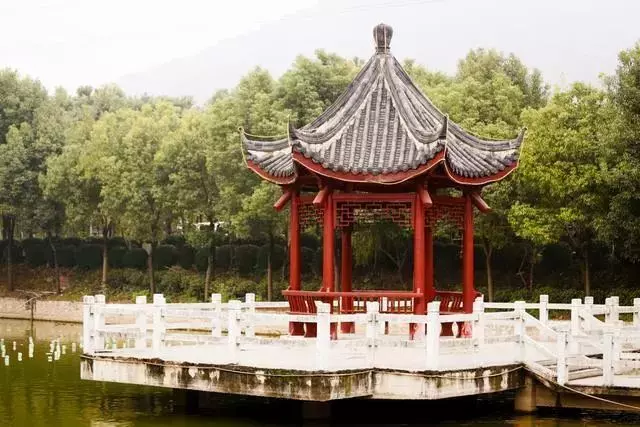 你會到哪個亭子避雨,測你最厲害的能力??