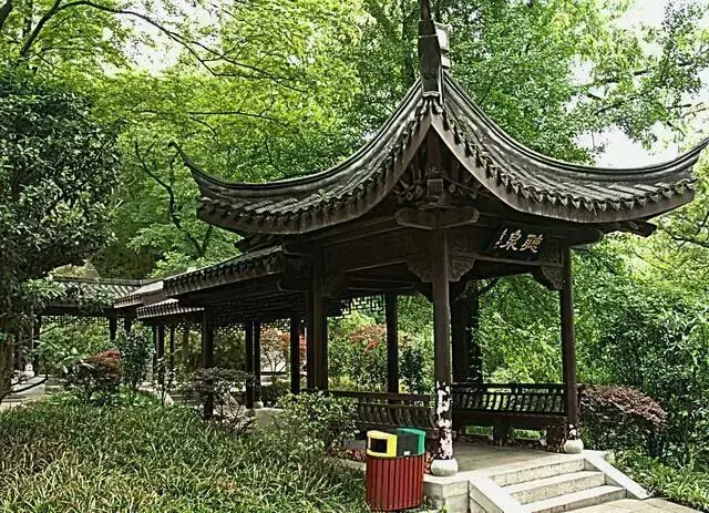 你會到哪個亭子避雨,測你最厲害的能力??