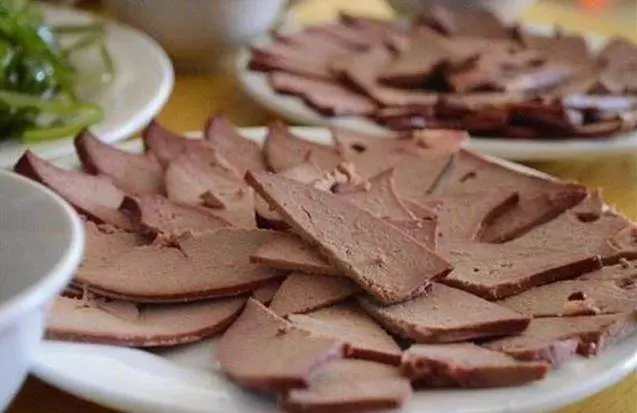 腎結石與飲食關係大, 醫生:5種食物不再吃,能盡可能避免腎衰竭,尤其是腎不好的人