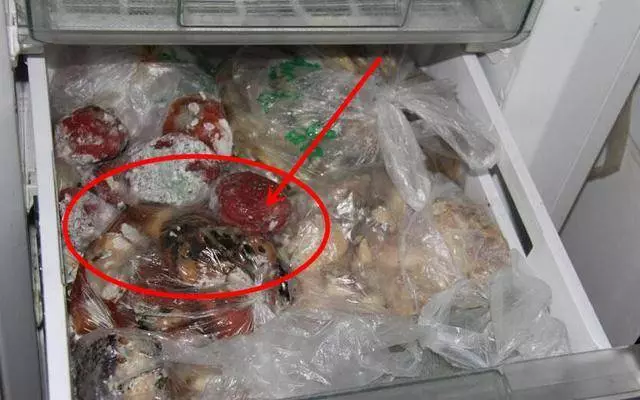 這些食物千萬不可以長時間放冰箱,時間放久了寧可扔掉也不要吃,你知道的有幾樣??