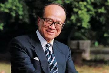 李嘉誠:所有優秀背後,都是苦行僧般的自律!(深度好文