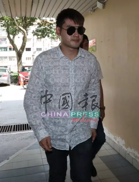 PART 3~「砸酒廊」一案◤拿督斯里打警衛◢庭內直接給錢受害者 (廖順喜)兩傷人罪撤銷